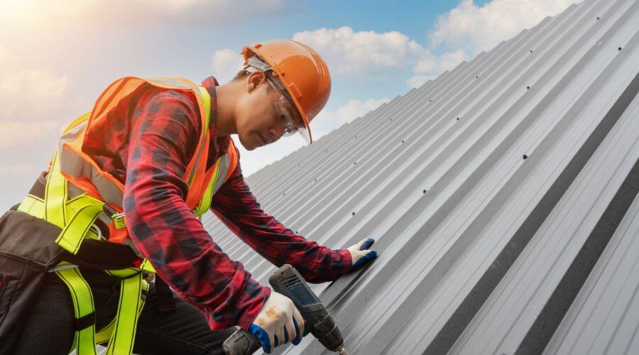 Professional Emergency Roof Repairs services in Newman, IL